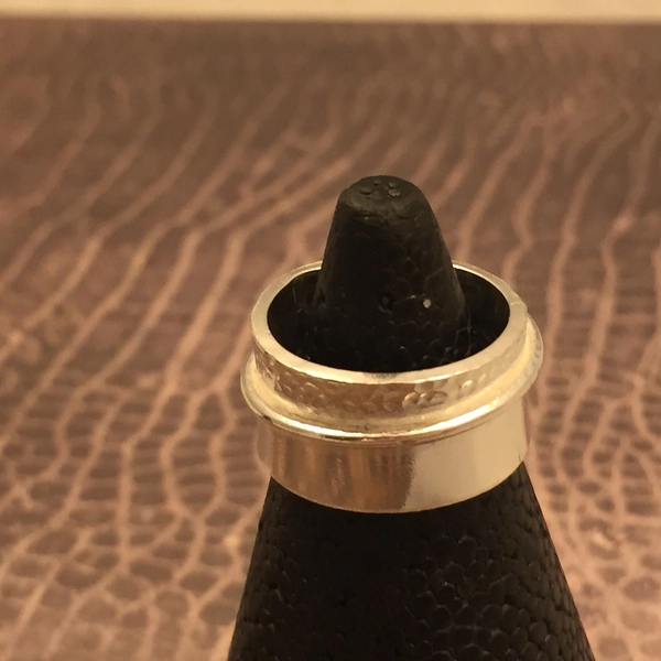 Adea - Bague avec fil - variante empreintes de fraise