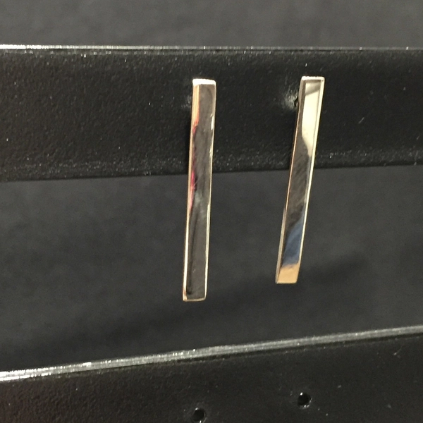 Boucle d'oreilles longue brillante