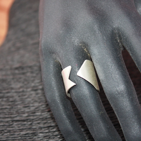 Bague flèche ouverte