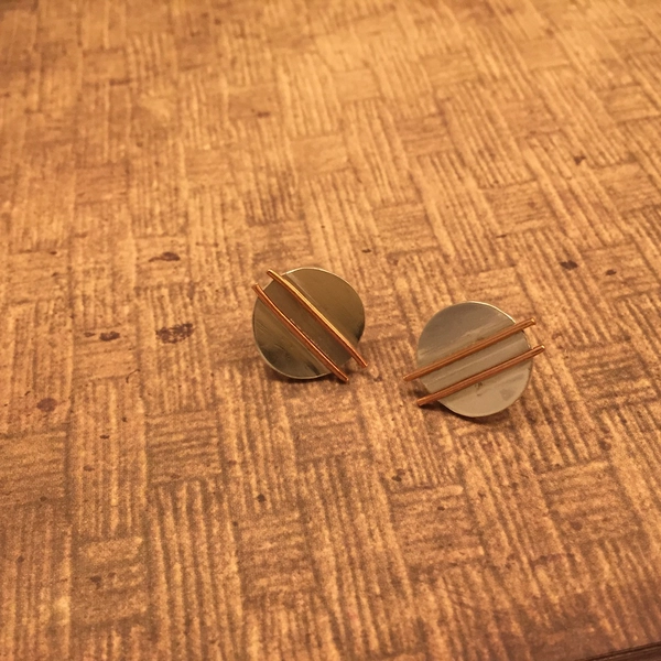 Boucles d'oreilles rondes et fils de cuivre