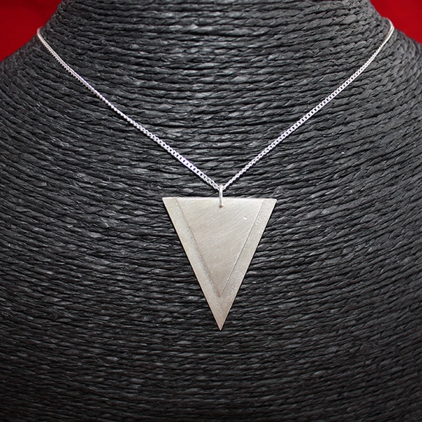 Pendentif bi-matière triangle