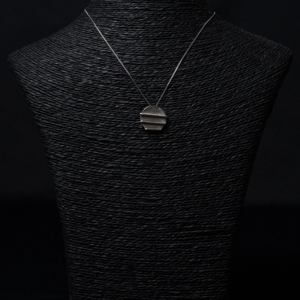 Pendentif rond avec fils (ensemble)