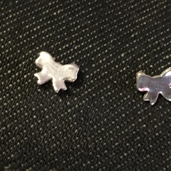 Boucles d'oreilles petit noeud