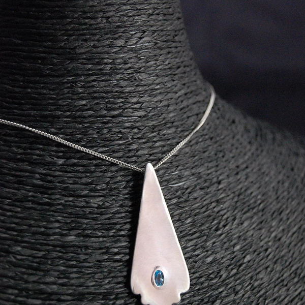 pendentif style oriental avec topaze