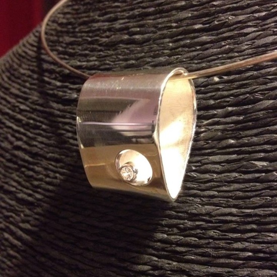 pendentif goutte avec zircon