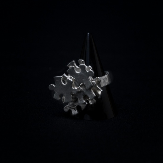 bague tas de pièces de puzzle