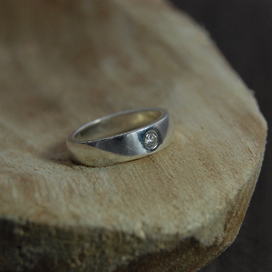 Bague avec zircon blanc