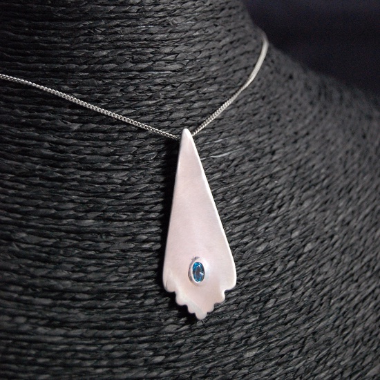 pendentif style oriental avec topaze